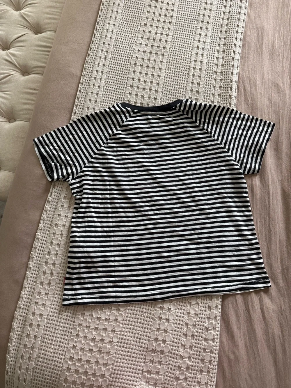 NEW Levi's Black & White Striped Crewneck Tee Size M - Picture 6 of 6